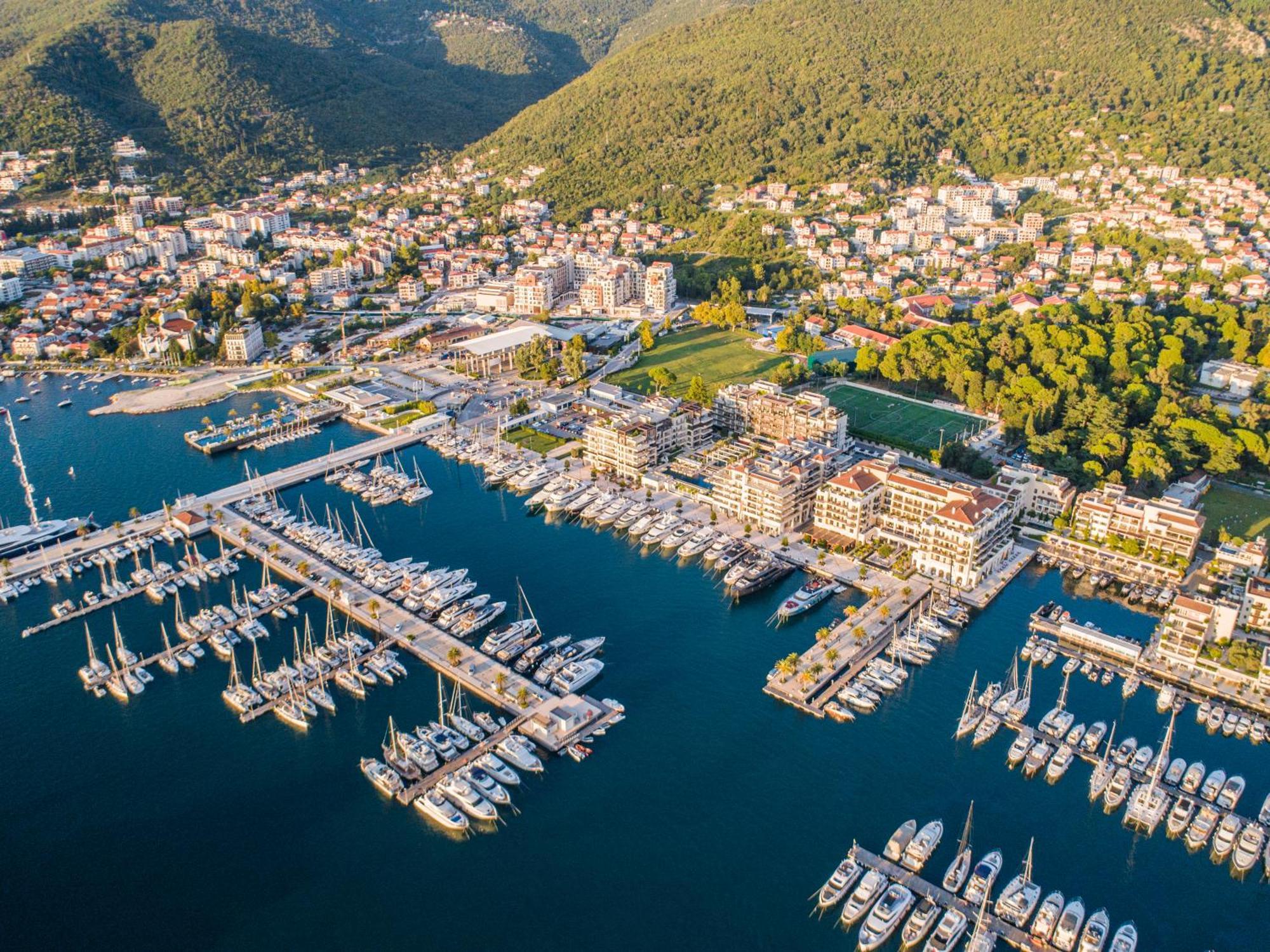 טיווט Porto Montenegro Residences מראה חיצוני תמונה